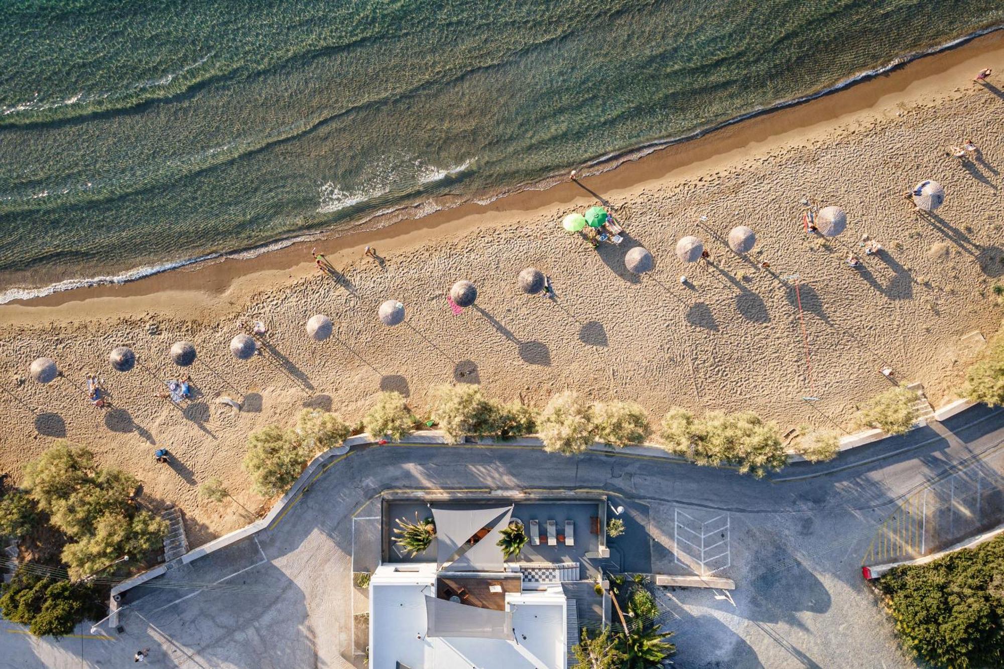Aniv Villa By The Sea Kini ภายนอก รูปภาพ