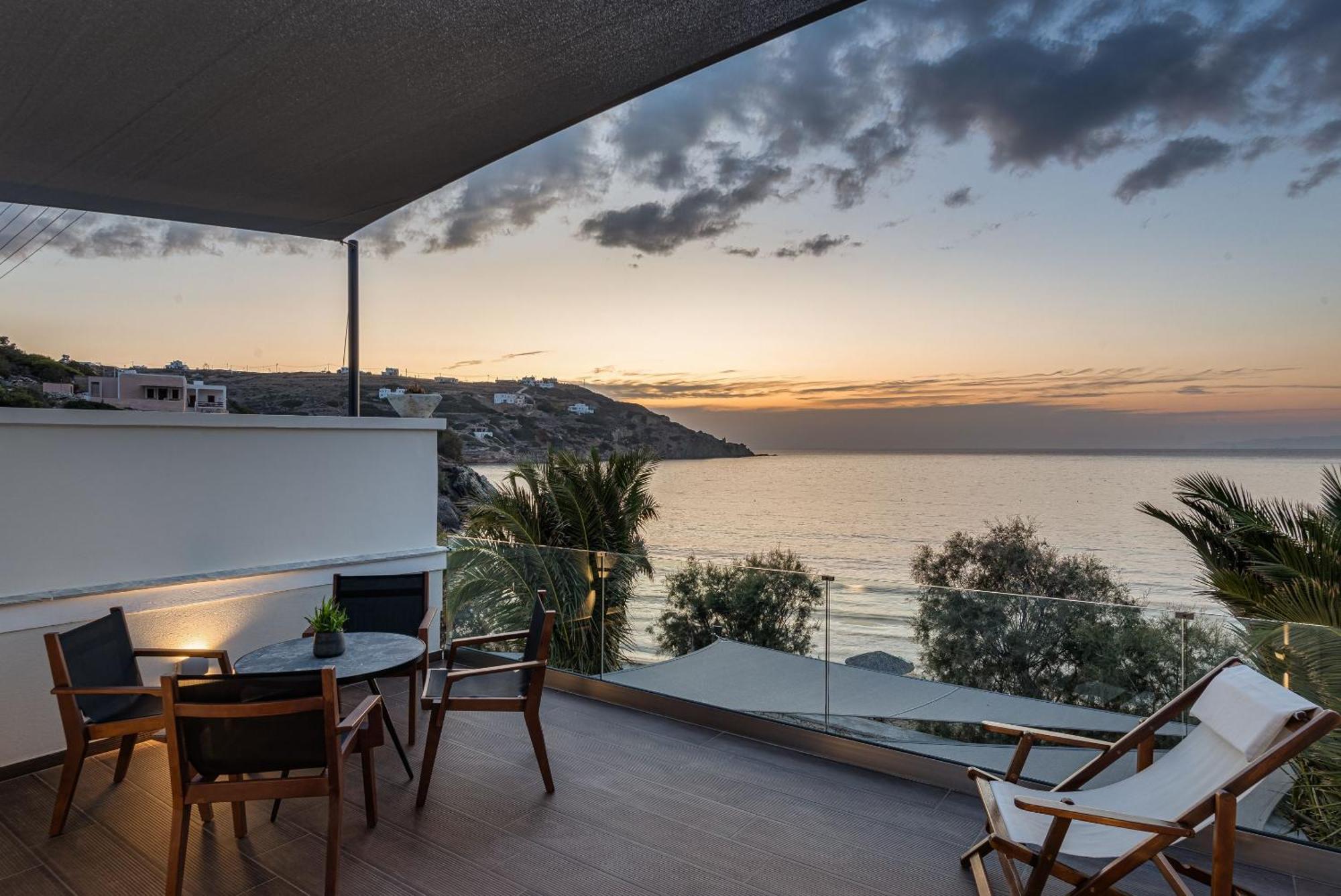 Aniv Villa By The Sea Kini ภายนอก รูปภาพ