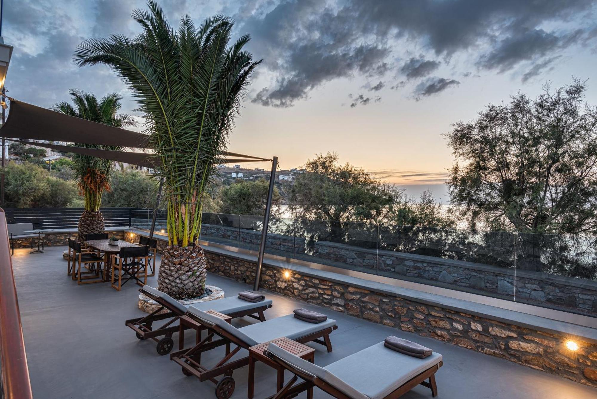 Aniv Villa By The Sea Kini ภายนอก รูปภาพ